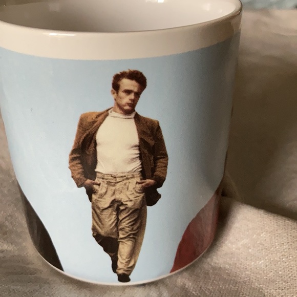 NWOT Rare find.  Vintage 1993 James Dean ceramic mug - Picture 2 of 6